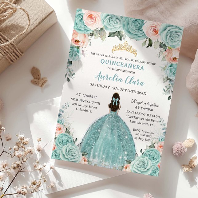 Turquise  Blommigt Princess Guld Quinceañera Inbjudningar (soft-turquoise-blue-blush-floral-princess-tiara-gold-Quinceañera-15th-sweet-16-birthday-party-invite)