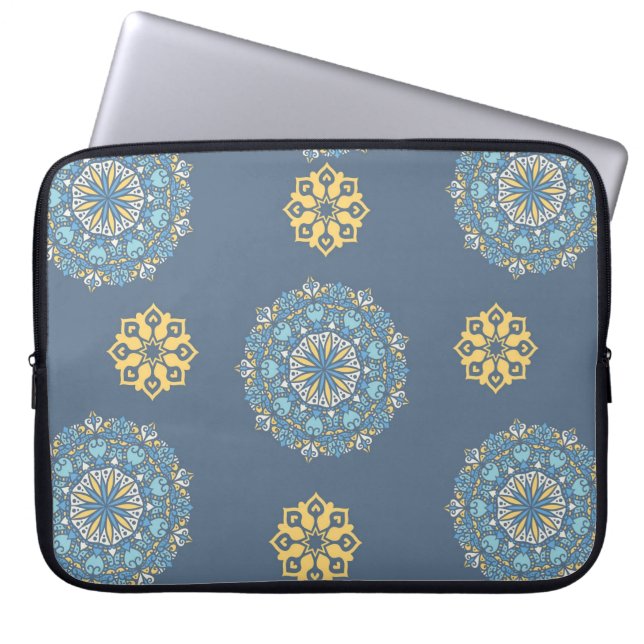 Turquise, Teal Blue och Gult Mandala Art Patte Laptop Fodral (Framsidan)