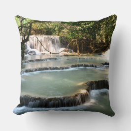 Turquoise shard at Tat Kuang Si Kudde