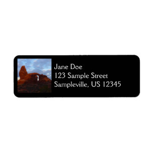 Turret Arch vid Sunrise i Arches nationalpark Returadress Etikett