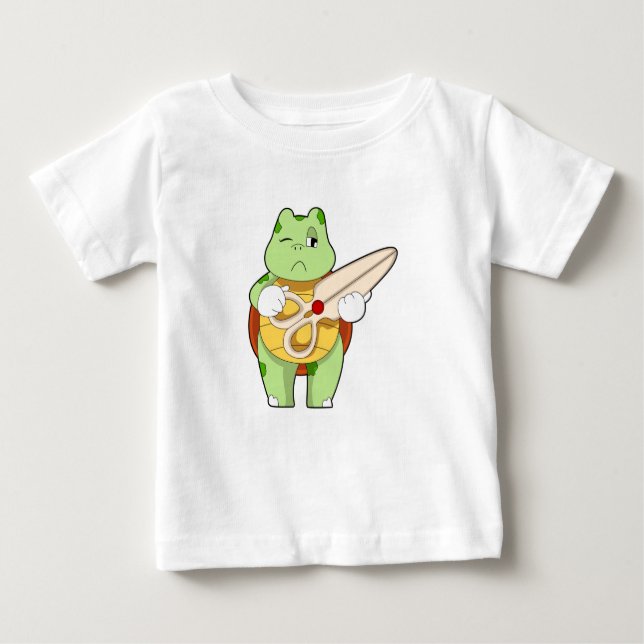 Turtle as Hairdresser with Scissors T Shirt (Framsida)