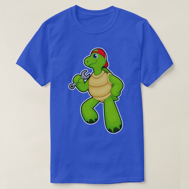 Turtle as Mechanic with Wrench Cap T Shirt (Design framsida)