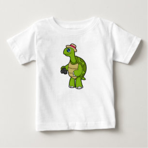 Turtle as Photographer with Camera T Shirt