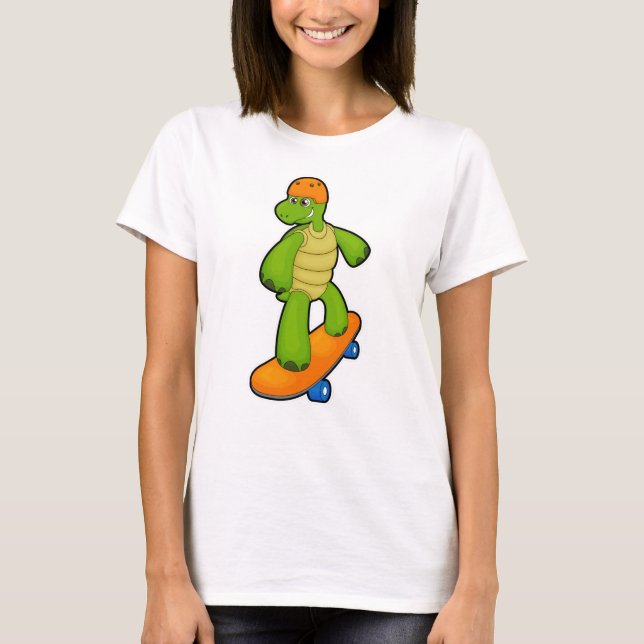 Turtle as Skateboarder with Skateboard & Helmet T Shirt (Framsida)