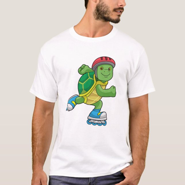 Turtle as Skater with Inline skates & Helmet T Shirt (Framsida)
