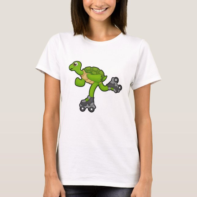 Turtle as Skater with Roller skates T Shirt (Framsida)