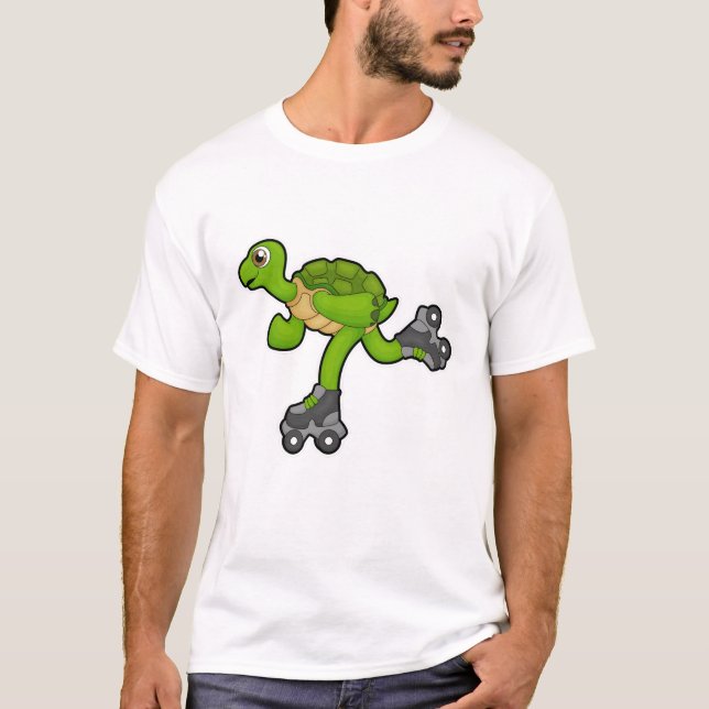 Turtle as Skater with Roller skates T Shirt (Framsida)