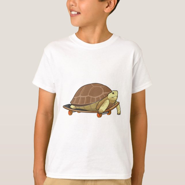 Turtle as Skater with Skateboard T Shirt (Framsida)