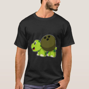 Turtle at Bowling med Bowling ball T Shirt
