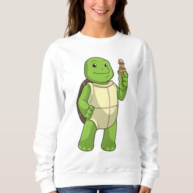 Turtle at Chess with Chess biet Pawn T Shirt (Framsida)