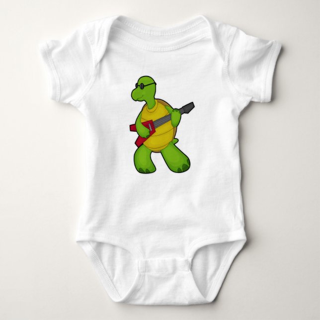 Turtle at Music with Guitar & Sunglasses T Shirt (Framsida)