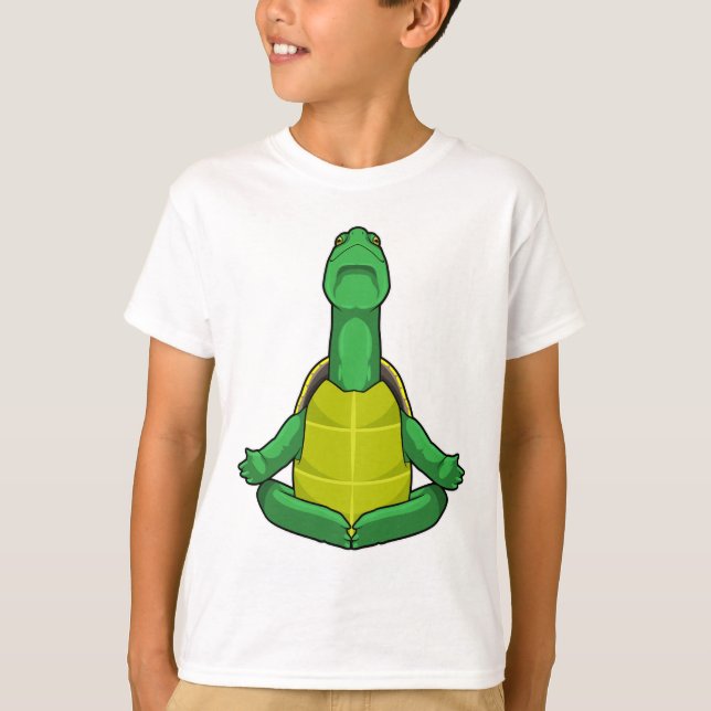Turtle at Yoga Meditation T Shirt (Framsida)
