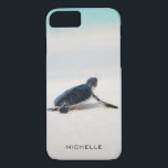 Turtle Beach Journey Personlig Namn | Natur<br><div class="desc">Den här designen har en sköldpadda från baby skapar att den är på väg till havet efter att den är född. Anpassa genom att redigera texten i textrutan eller ta bort text utan namn. #sköldpadda #sjöliv #oceans #sälsljud #leatherback #sjöliv #personlig #iPhonecase</div>