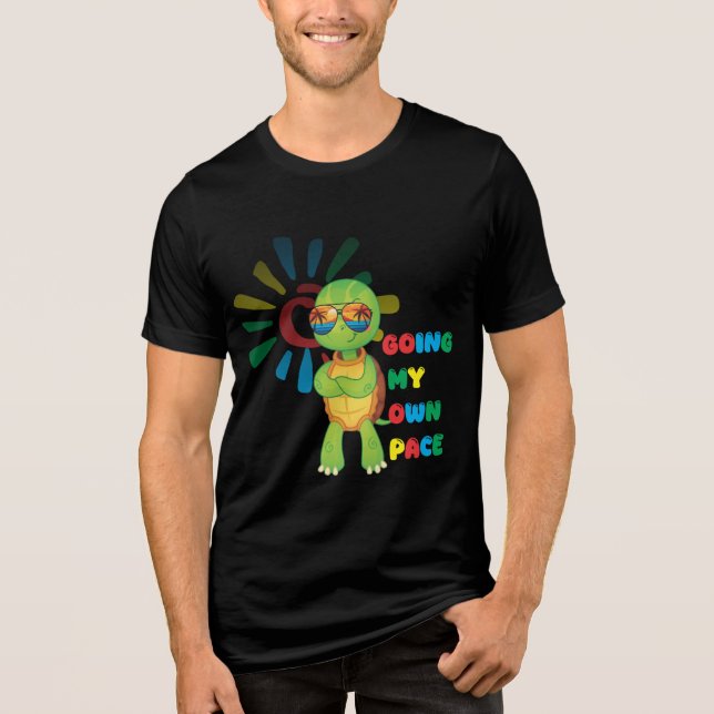Turtle going at his own pace t shirt (Framsida)