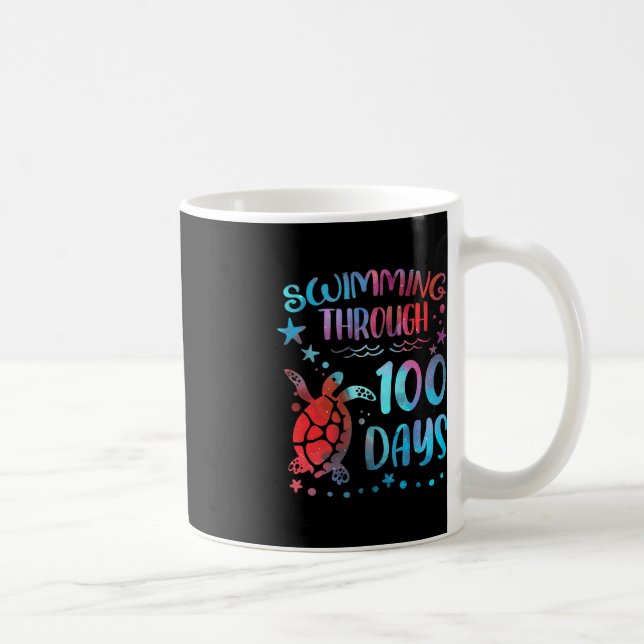 Turtle Sea Swimming under 100 dagar av skoltea Kaffemugg (Höger)