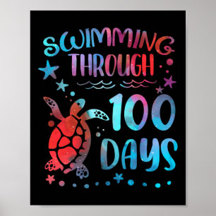 Turtle Sea Swimming under 100 dagar av skoltea Poster