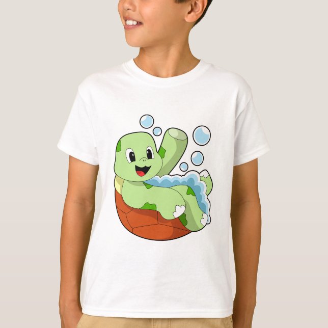 Turtle vid Bathing med Foam T Shirt (Framsida)