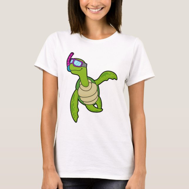 Turtle vid Swimming med Snorkel T Shirt (Framsida)