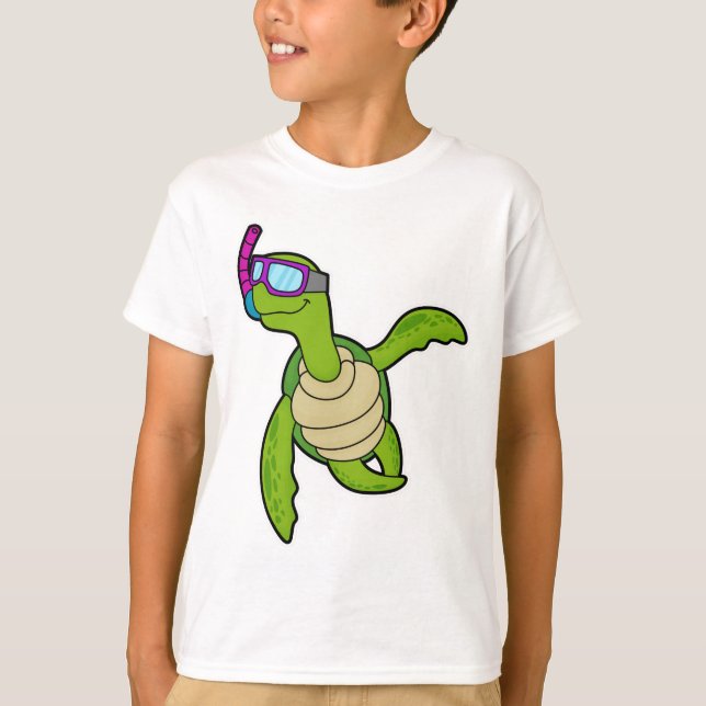 Turtle vid Swimming med Snorkel T Shirt (Framsida)