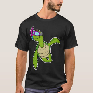 Turtle vid Swimming med Snorkel T Shirt