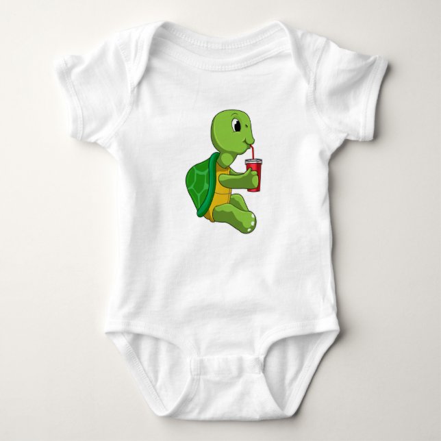 Turtle with Drinking mugg with Straw T Shirt (Framsida)