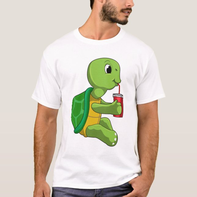 Turtle with Drinking mugg with Straw T Shirt (Framsida)