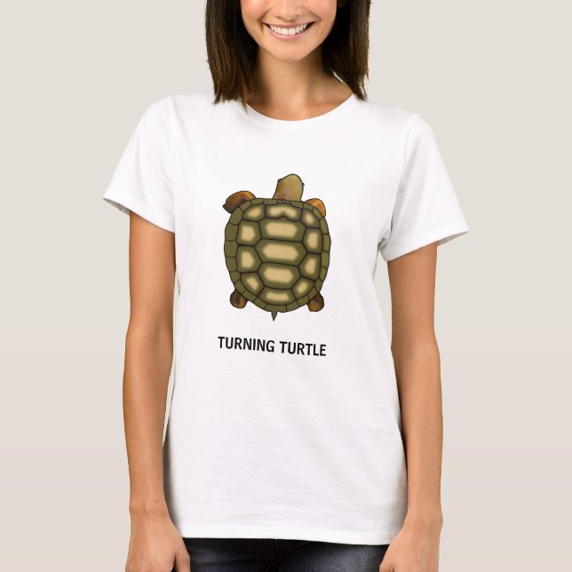 Turtle with Editable Turning Turtle Text-Shirt T Shirt (Framsida)