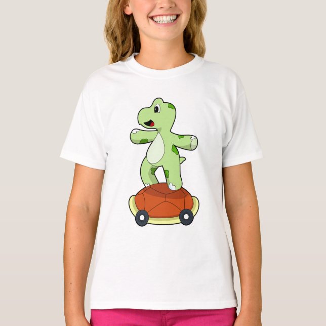 Turtle with Snäcka as Skateboard T Shirt (Framsida)