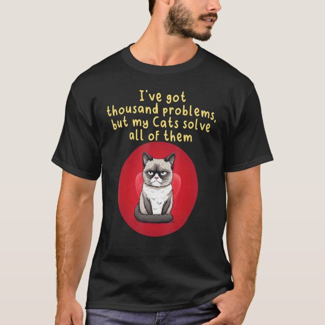 Tusen problem men grinig katt kostym t shirt (Framsida)