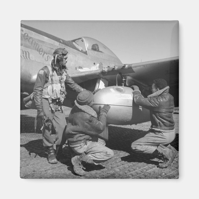 Tuskegee Airmen, 1945 Magnet (Framsidan)