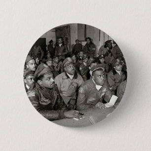 Tuskegee Airmen at Briefing Världskrig II Knapp