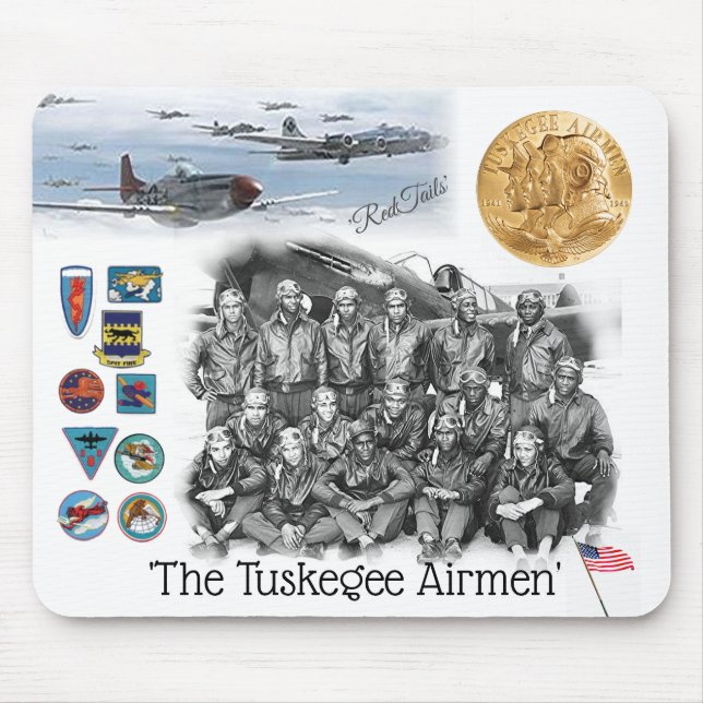 TUSKEGEE AIRMEN - P-51 "MUSTANG" RED SVAN MUSMATTA (Framsidan)