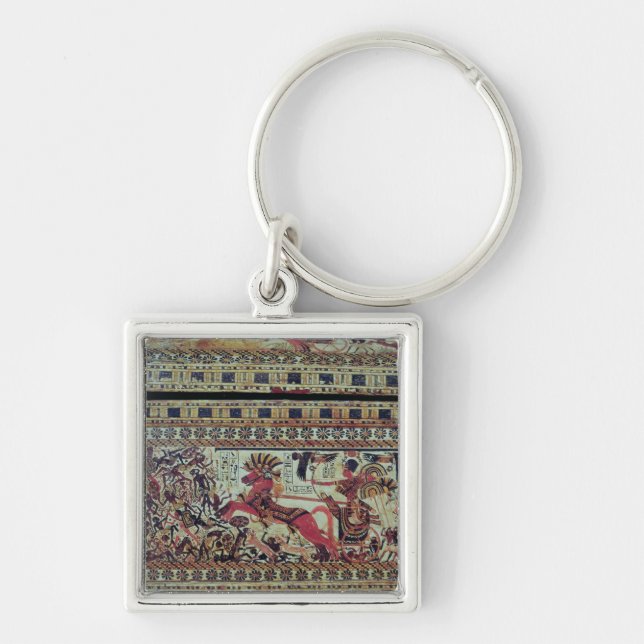 Tutankhamun på hans triumfvagn som anfaller fyrkantig silverfärgad nyckelring (Framsidan)