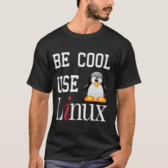Tux Penguin Be Coola Använda Linux-slogan T Shirt (Framsida)