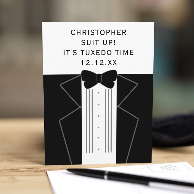 Tuxedo Bröllop Bow Tie Groomsman Frieri vykort (Suit up! It's tuxedo time! A fun postcard to send to any member of your wedding party)