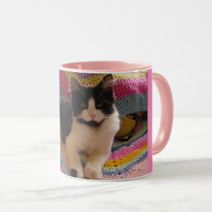 Tuxedo Cat Cute med Söt Crochet Matta Tack Mugg