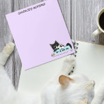 Tuxedo Cat Hund Bowl Anteckningsblock<br><div class="desc">Cute black and white tuxedo kitten sitta i en blå hund mot bakgrund av lila.</div>