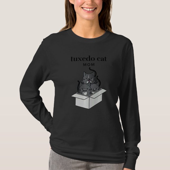 Tuxedo Cat Mom Cute T Shirt (Framsida)