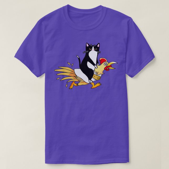 Tuxedo Cat Riding a Chicken för manar Women Catfat T Shirt (Design framsida)