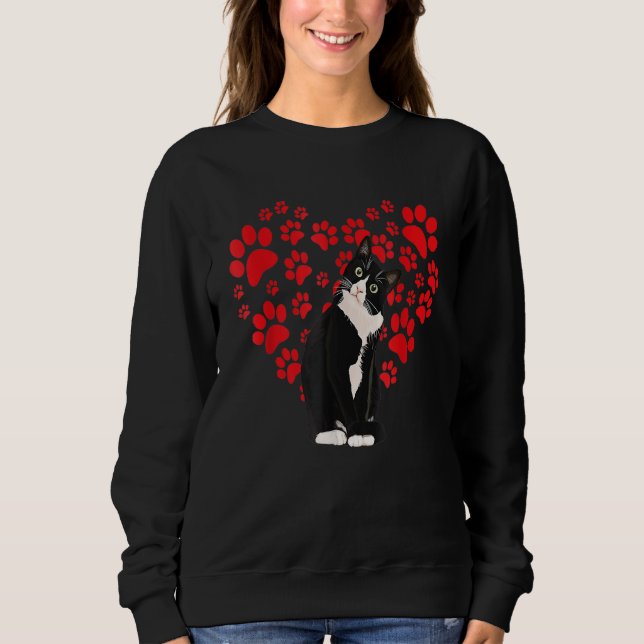 Tuxedo Cat Valentine Heart Paw For Kitten And Cat  T Shirt (Framsida)