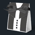 Tuxedo Groomsman 🎩 Best Man Gift Presentaskar<br><div class="desc">Tuxedo Groomsman 🎩 Best Man Gift Snyggt Bröllopsfest Keepsak Gör dina marskalkar och den bäste mannen känner extra speciell med de här elegant tuxedo-tematemed-favoritrutorna! 🎩 Ett sätt att presentera små presenter, behandlingar eller personliger vid bröllop. De här svarta och vita tuxedoboxarna i snyggten ger en sofistikerad beröring till alla bröllopsmottagningar,...</div>