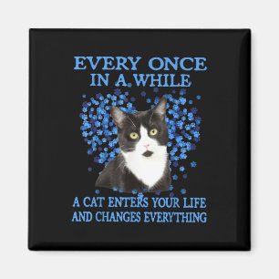 Tuxedo-katt varje Gång i ett ögonblick när ett kat Magnet