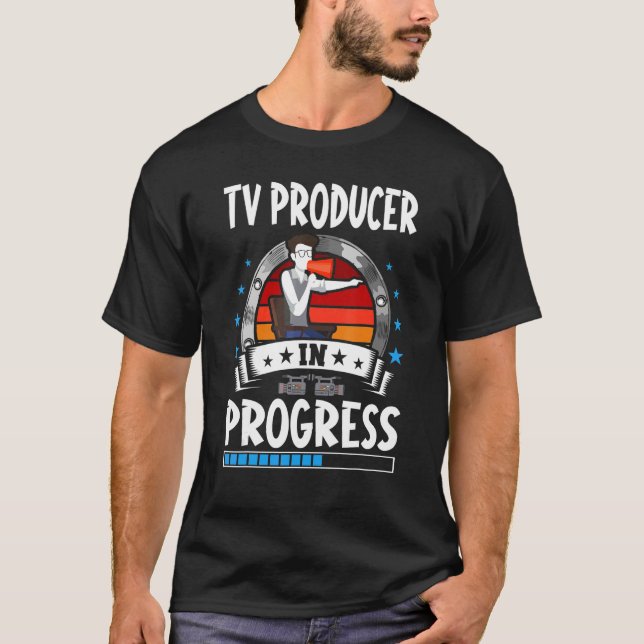 Tv Producer In Progress Trainee Student T Shirt (Framsida)