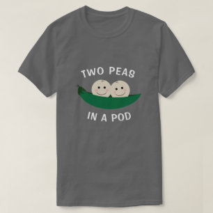 Två ärter i en Pod T Shirt