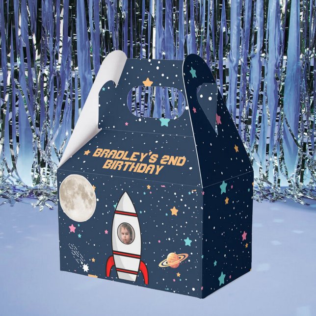 Två av Måne raketen Frakt 2:a födelsedagsfoto Presentaskar (Skapare uppladdad)