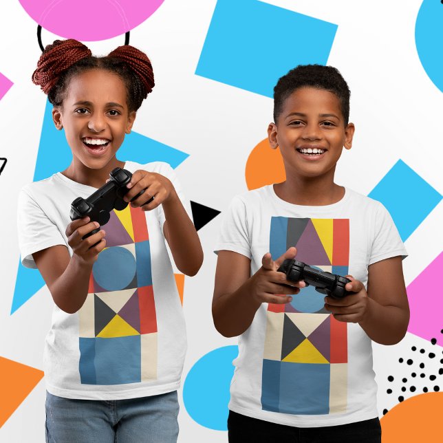 Två barn spelar spel t shirt (Skapare uppladdad)
