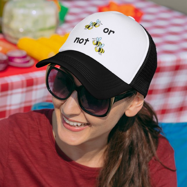 Två bin eller inte två bin keps (Two Bees or Not Two Bees Trucker Hat)