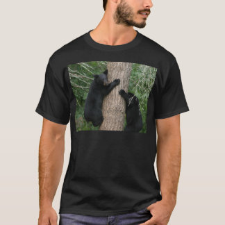 två björnar i ett träd t-shirt