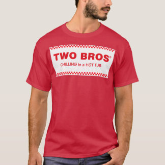 Två borrhål i en Hett Tub T Shirt