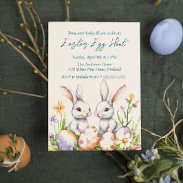 Två bunnies Eggs and Flowers Påskägg Hunt Inbjudningar